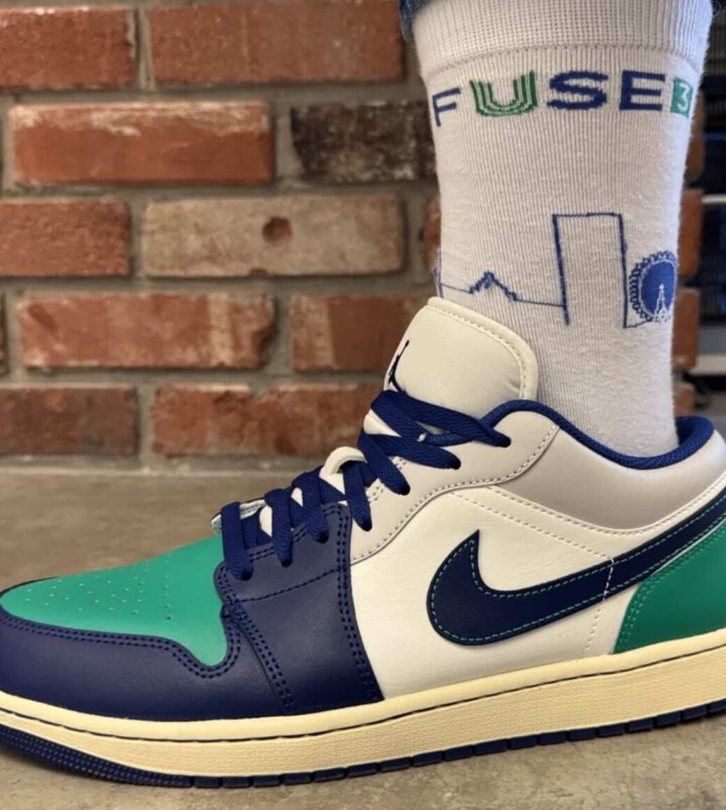 custom sports socks for team from spirit sox