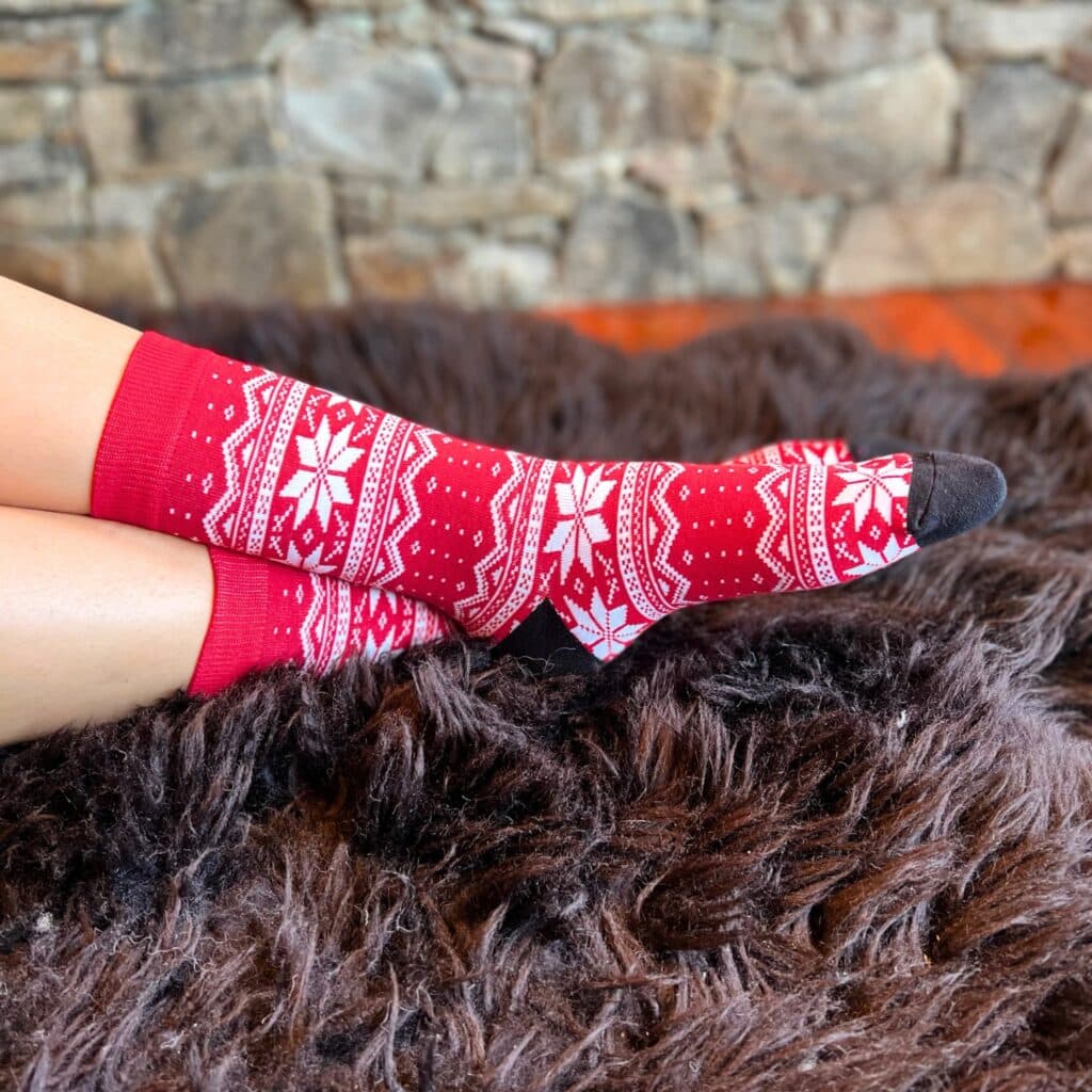spirit sox custom holiday knitted crew socks